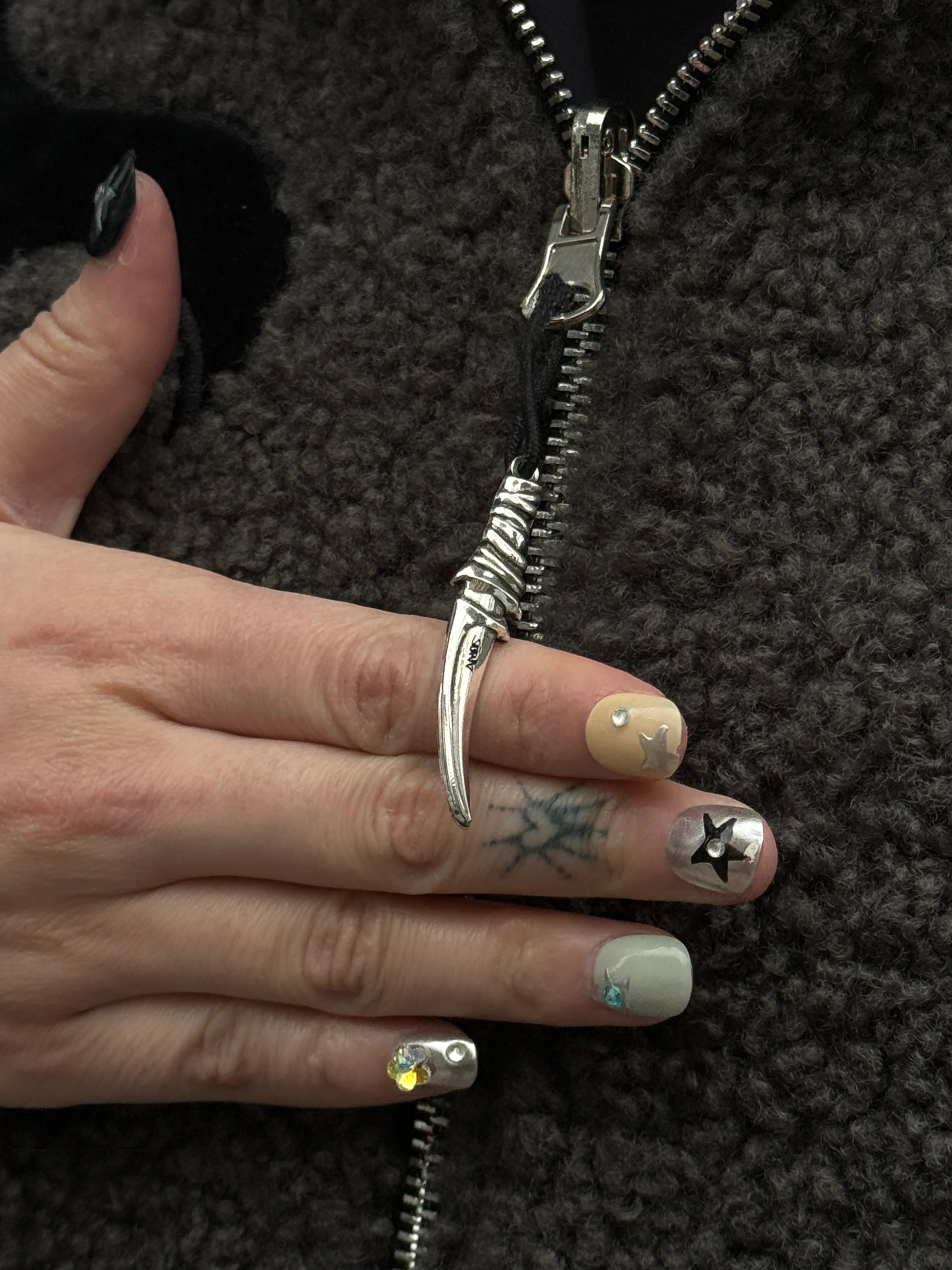 Thumbnail 11